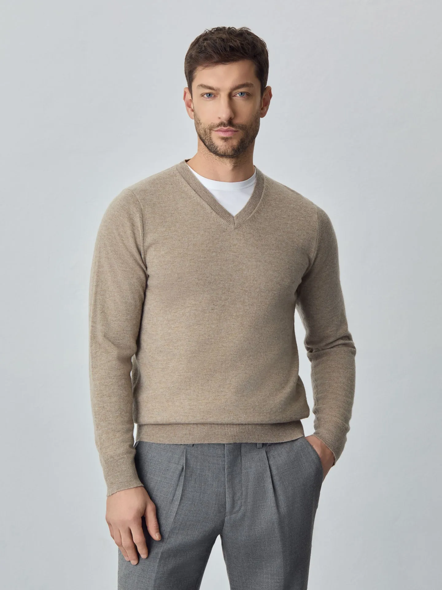 Machine Washable V-Neck Sweater With Long Sleeves In Lambswool Blend