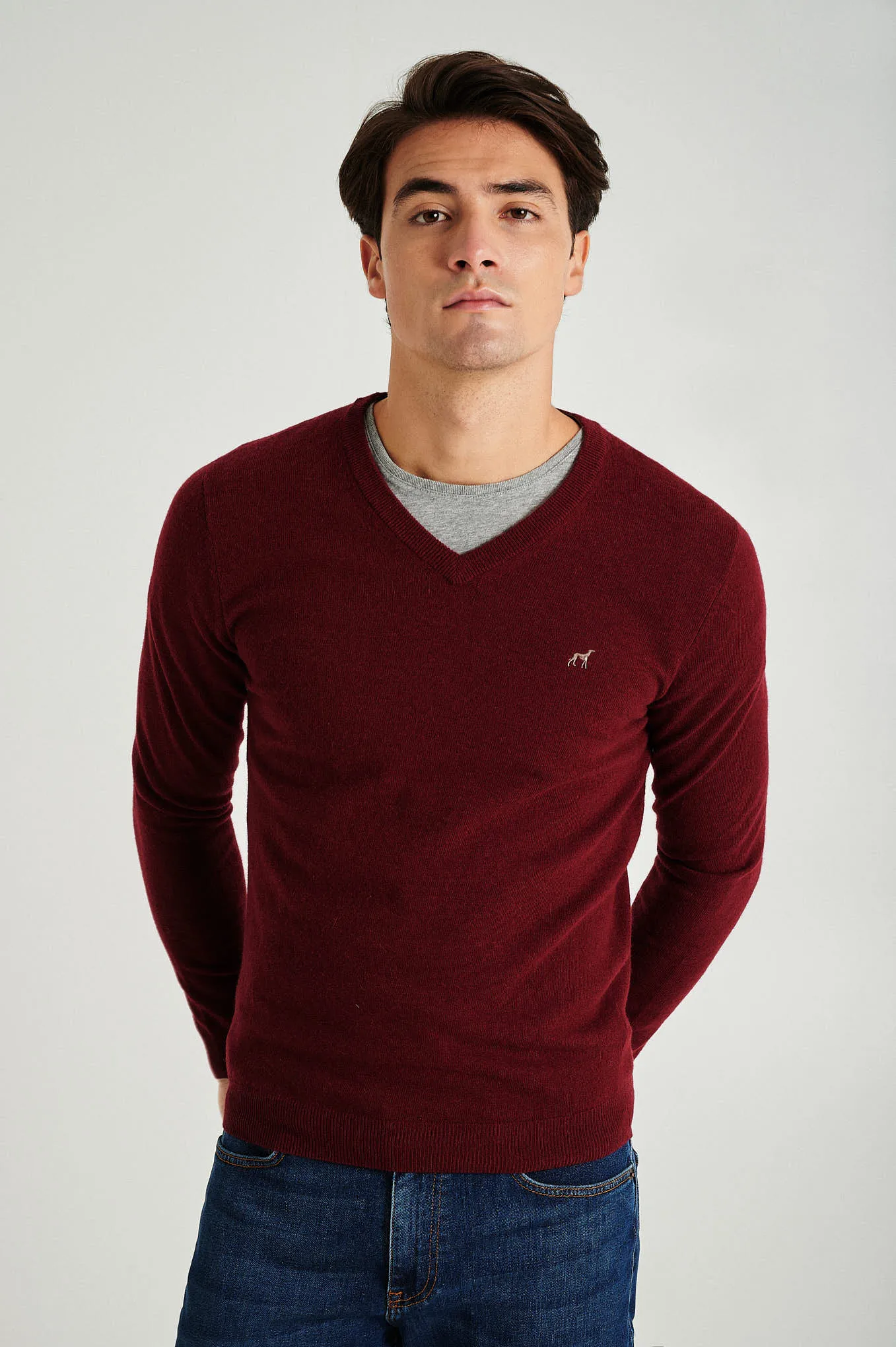 Men's lambswool blend V neck sweater