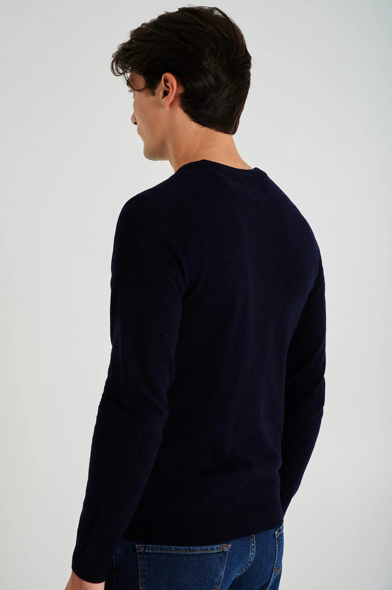 Men's lambswool blend V neck sweater