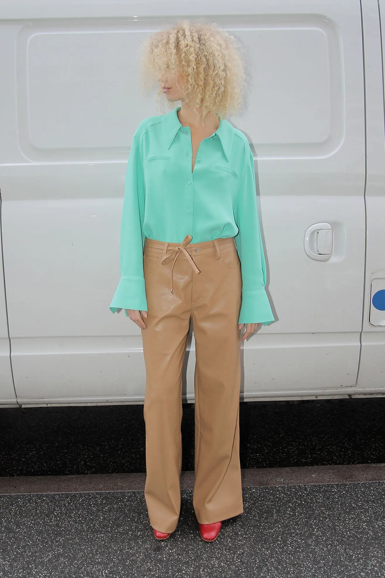 MR. LARKIN, Betty Faux Leather Pant, Camel