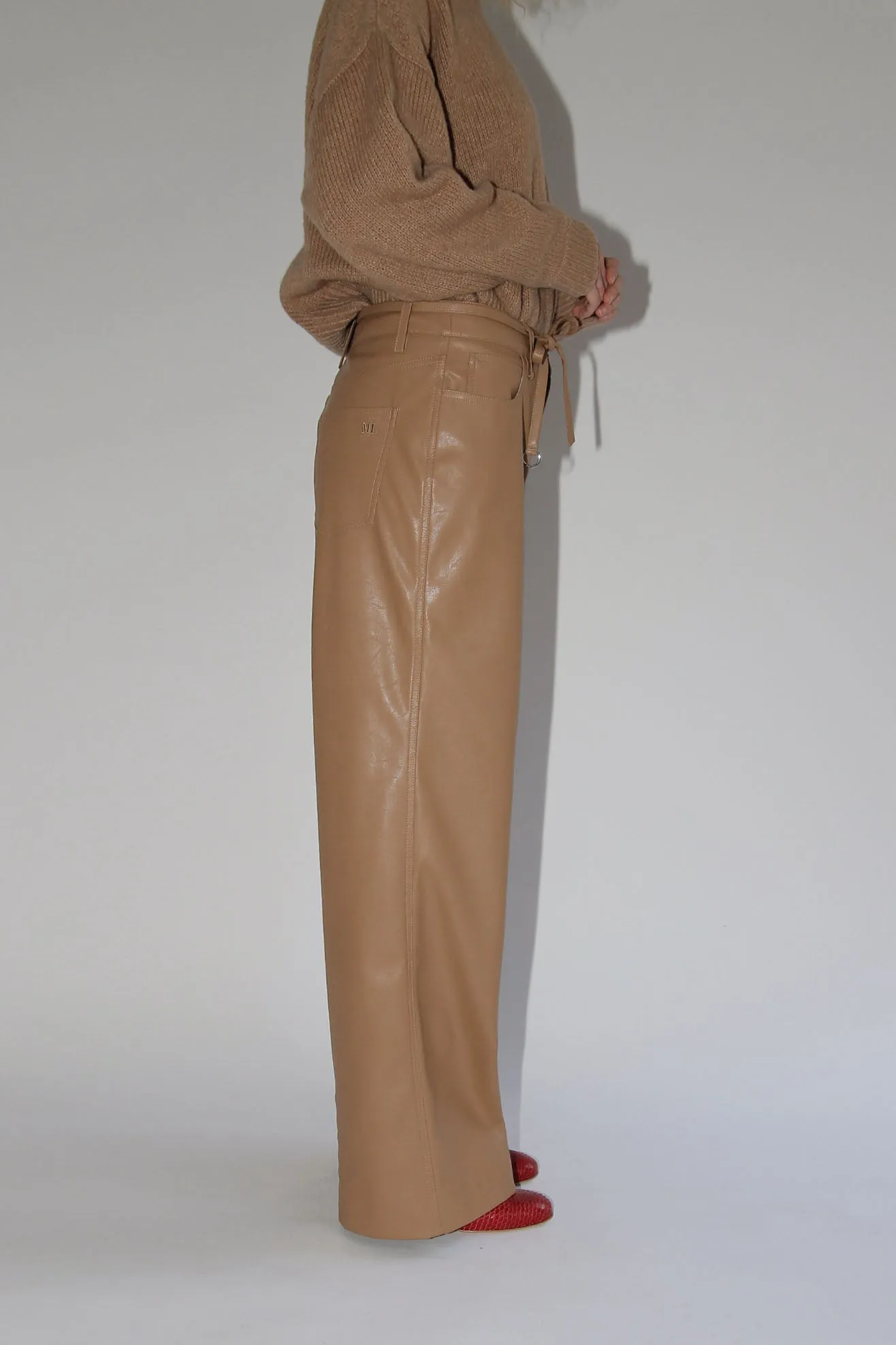 MR. LARKIN, Betty Faux Leather Pant, Camel