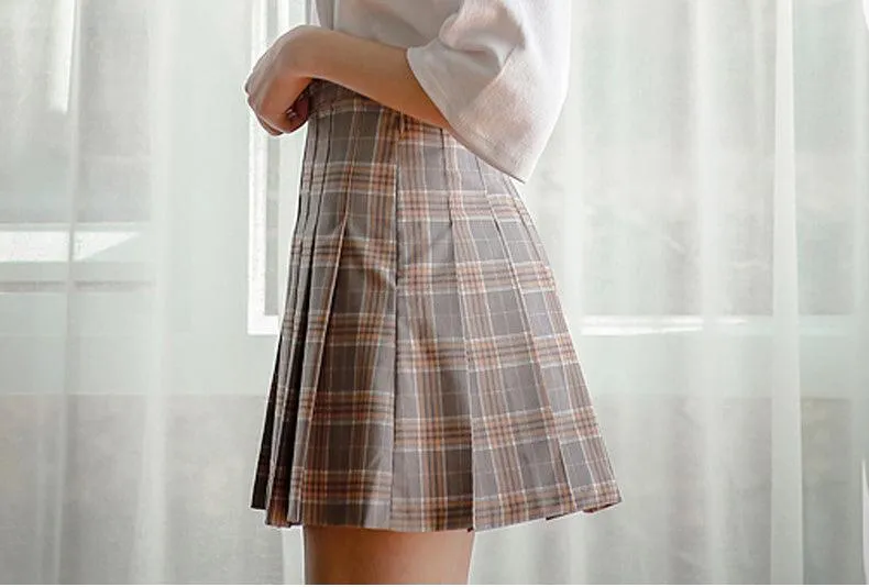 THE PERFECT PLEATED SKIRT