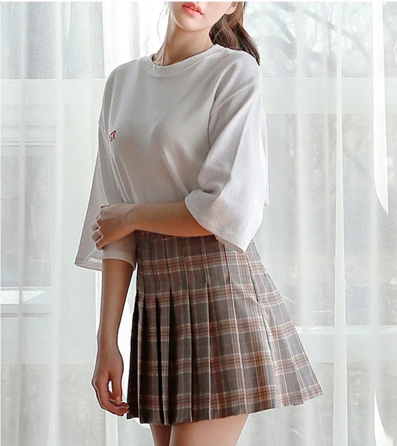 THE PERFECT PLEATED SKIRT