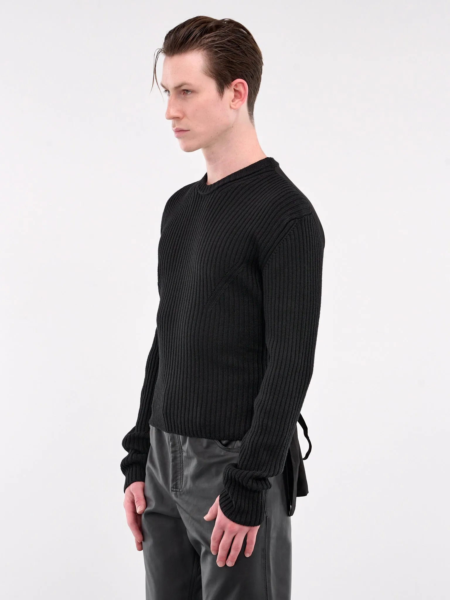 Thorvald Darted Sweater (B0012135-KN045-BLACK)